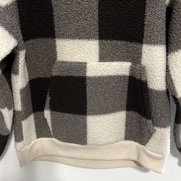 AMERICAN Eagle Hoodie Size Small Black and White Buffalo Check - Picture 2 of 8